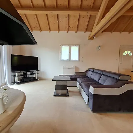 Dom wakacyjny Gite Contemporain En Pleine Nature Avec Balcons, Terrasses Et Tout Confort, Petite Suisse Lorraine - Fr-1-584-323